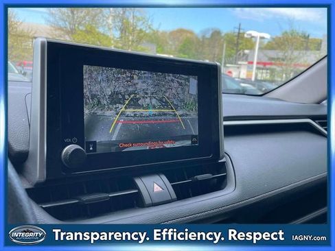 Certified 2025 Toyota RAV4 XLE AWD/4WD image 28