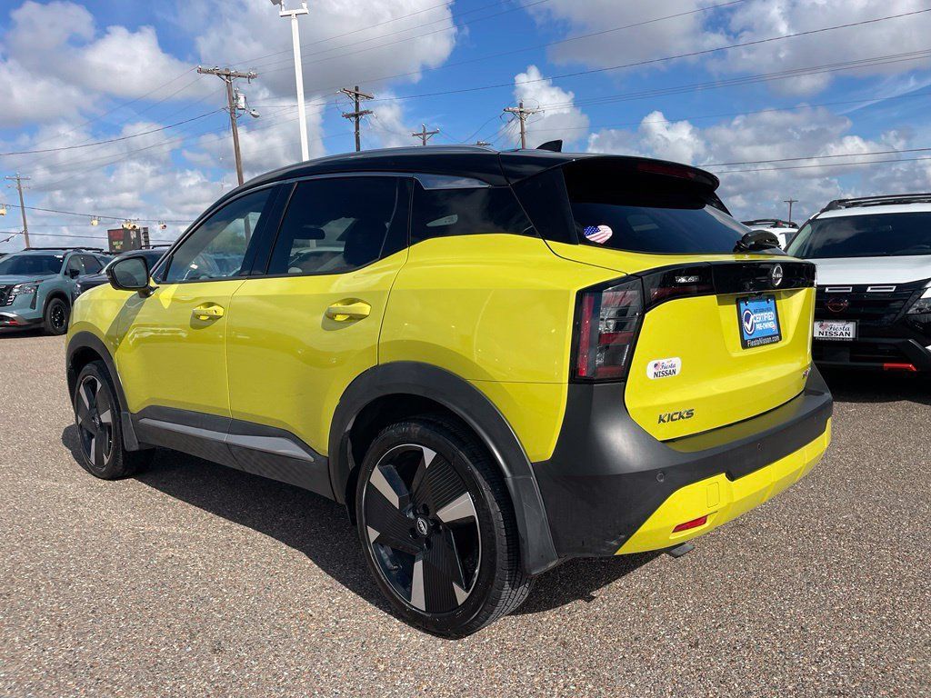 Certified 2025 Nissan Kicks SR AWD/4WD image 5