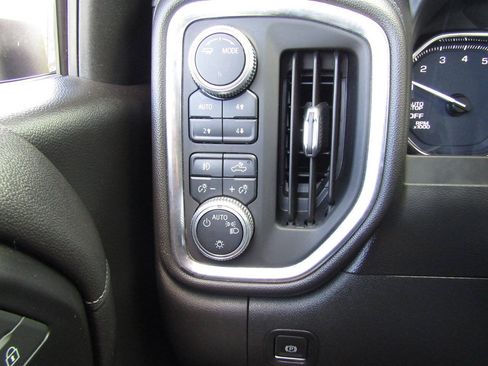 Used 2020 GMC Sierra 1500 Elevation AWD/4WD image 9