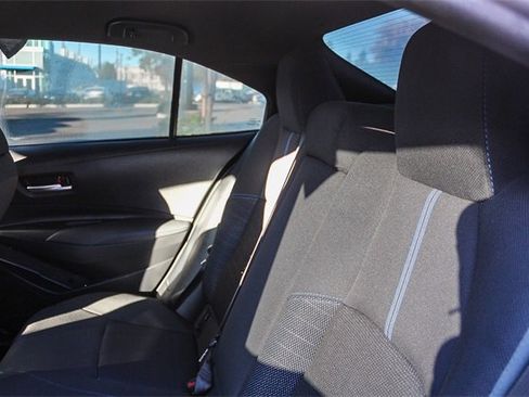 Used 2021 Toyota Corolla SE w/ Carpet Mat Package (TMS) image 26