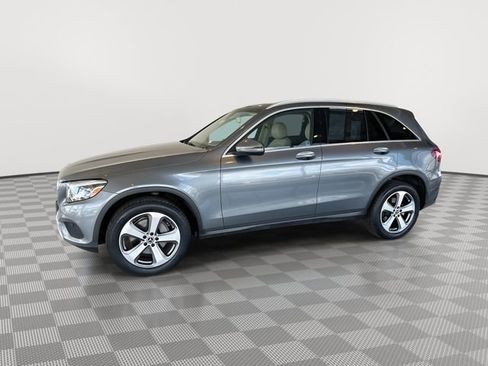 Used 2019 Mercedes-Benz GLC 300 w/ Premium Package image 7