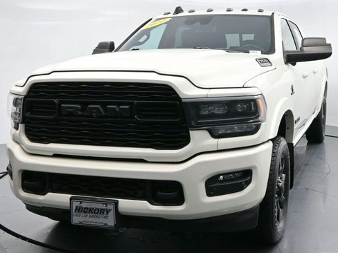 Used 2022 RAM 3500 Limited AWD/4WD image 2