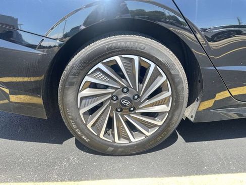 Used 2025 Hyundai Sonata SEL FWD image 35