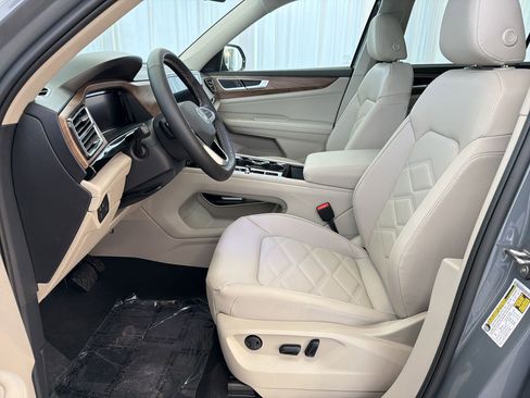 New 2026 Volkswagen Atlas SE image 5