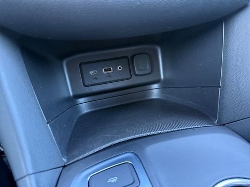 Used 2019 Chevrolet Equinox LT image 19