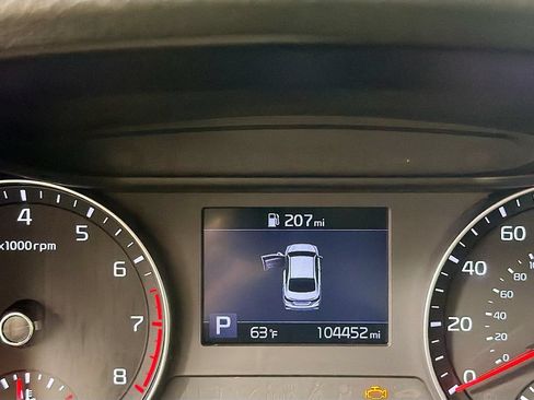 Used 2019 Kia Forte LXS FWD image 14
