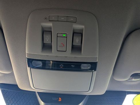 Used 2023 Nissan Ariya AWD/4WD image 27