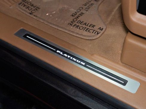 Used 2016 Cadillac Escalade ESV Platinum image 26