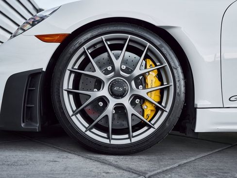 Used 2024 Porsche 718 Cayman GT4 RS w/ Weissach Package image 3