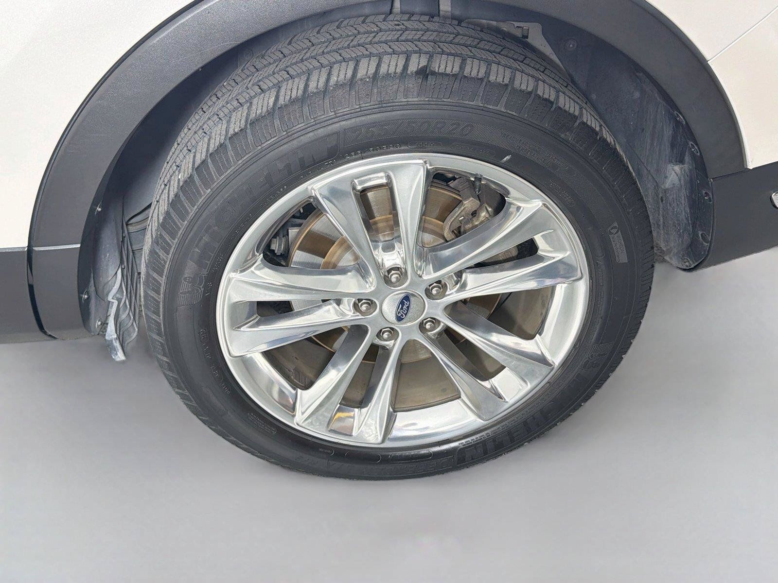 Used 2018 Ford Explorer Limited w/ Equipment Group 301A FWD image 32
