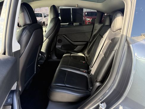 Used 2022 Tesla Model Y Performance image 29