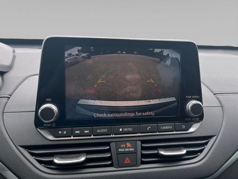 Used 2019 Nissan Altima 2.5 SV FWD image 16