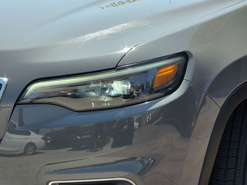 Used 2020 Jeep Cherokee Limited image 8