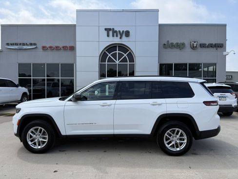 Used 2025 Jeep Grand Cherokee L Laredo w/ Luxury Tech Group I AWD/4WD image 30