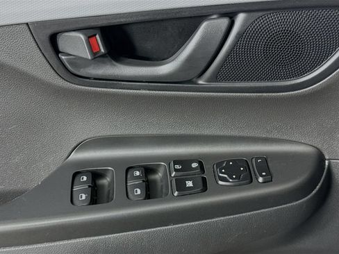 Used 2020 Hyundai Kona SE AWD/4WD image 21