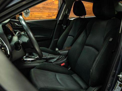 Used 2016 MAZDA MAZDA3 i Sport FWD image 9