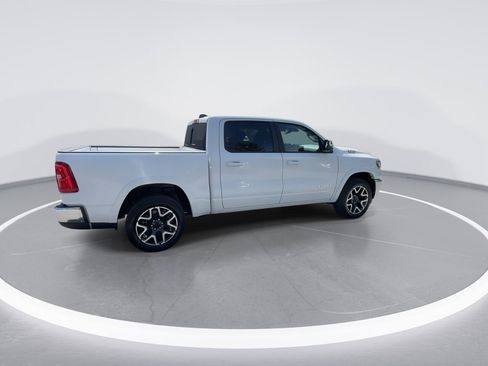Used 2025 RAM 1500 Laramie AWD/4WD image 21