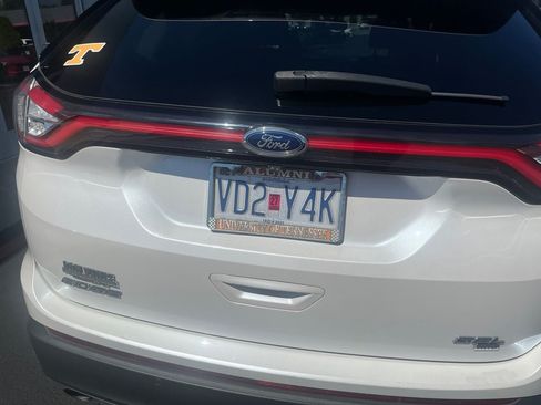 Used 2015 Ford Edge SEL w/ Equipment Group 201A AWD/4WD image 6