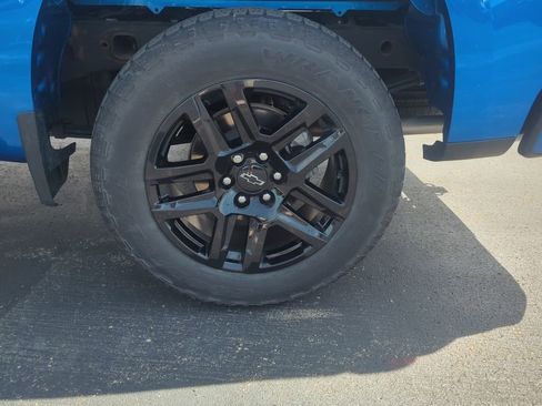 Certified 2023 Chevrolet Silverado 1500 RST w/ Z71 Off-Road Package AWD/4WD image 13