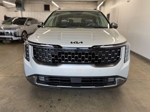 New 2026 Kia Carnival SX Prestige FWD image 8