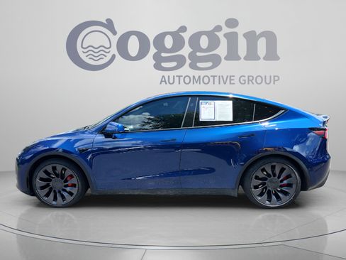 Used 2024 Tesla Model Y Performance AWD/4WD image 3