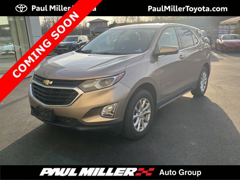 Used 2018 Chevrolet Equinox LT image 1