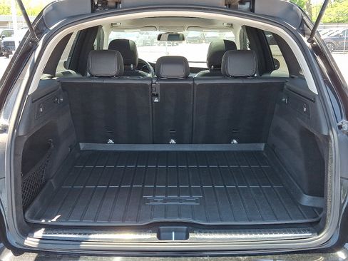 Used 2016 Mercedes-Benz GLC 300 4MATIC image 30