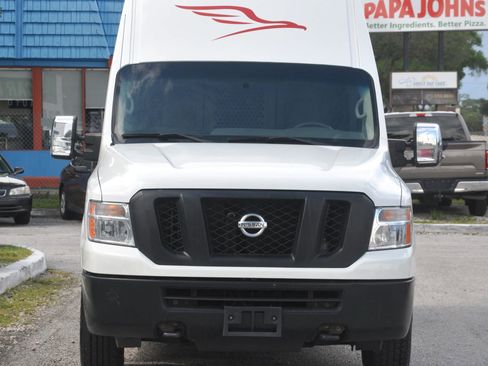 Used 2021 Nissan NV 2500 SV image 3