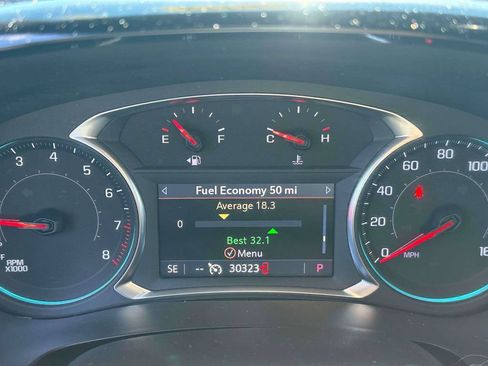 Used 2023 Chevrolet Traverse LT AWD/4WD image 26