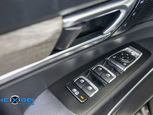 Used 2022 Kia Telluride SX w/ SX Prestige Package AWD/4WD image 12