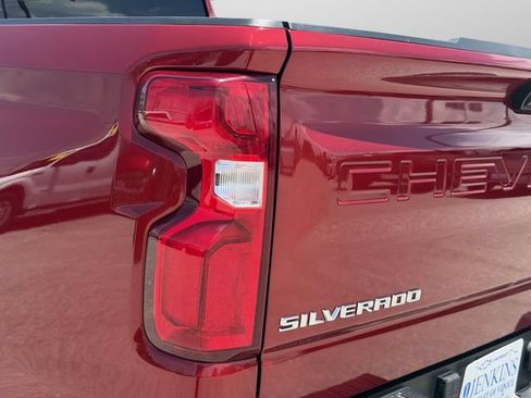 Used 2023 Chevrolet Silverado 1500 LTZ AWD/4WD image 14