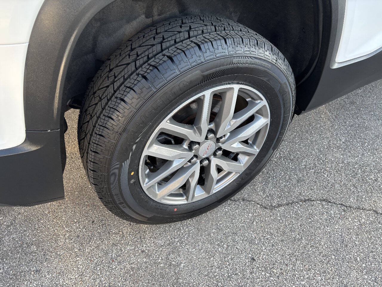 Used 2019 GMC Acadia SLE w/ Driver Alert Package I AWD/4WD image 11