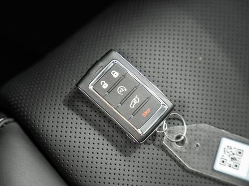 New 2025 Jeep Grand Cherokee Overland image 44