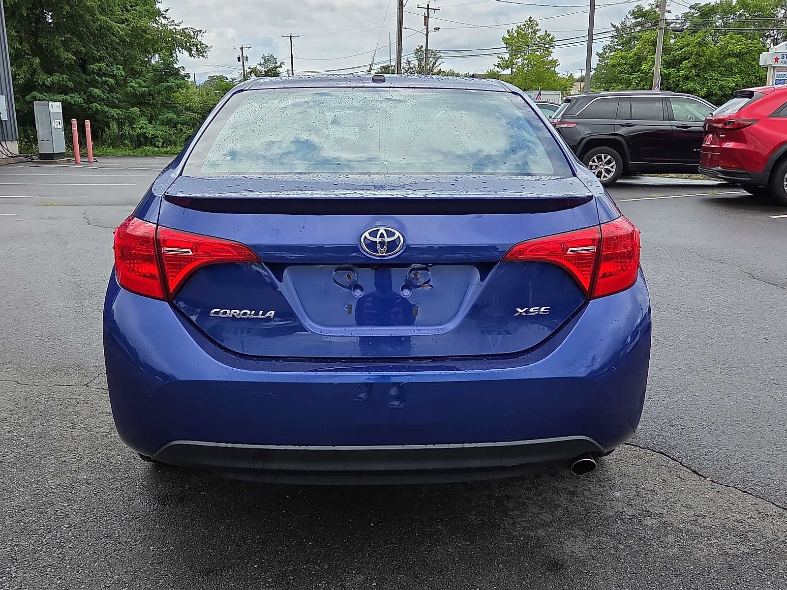 Used 2018 Toyota Corolla XSE FWD image 5