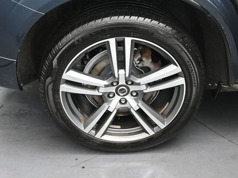 Used 2020 Volvo XC60 T6 Momentum image 33