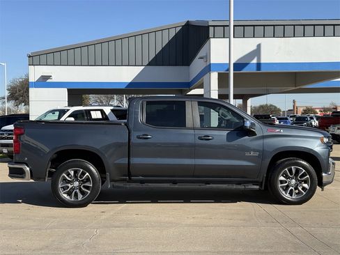 Used 2019 Chevrolet Silverado 1500 LT w/ Texas Edition image 3