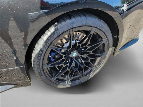 Used 2022 BMW M4 Competition w/ M Carbon Exterior Package RWD image 9