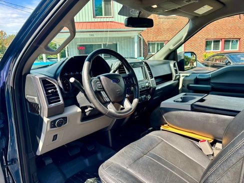 Used 2016 Ford F150 XLT w/ Equipment Group 302A Luxury AWD/4WD image 11