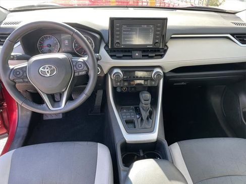Certified 2022 Toyota RAV4 XLE w/ Convenience Package AWD/4WD image 15