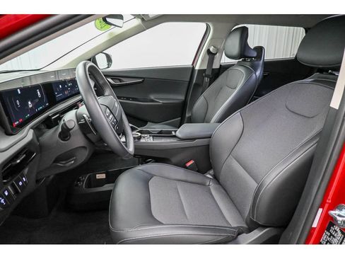 Certified 2025 Kia EV6 Light w/ Light LR Technology Package AWD/4WD image 20