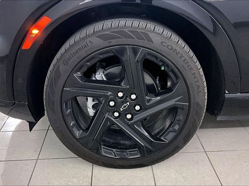 Used 2024 Chevrolet Equinox EV RS image 34