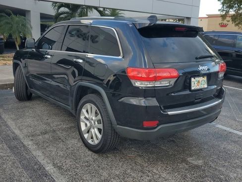 Used 2017 Jeep Grand Cherokee Limited image 6
