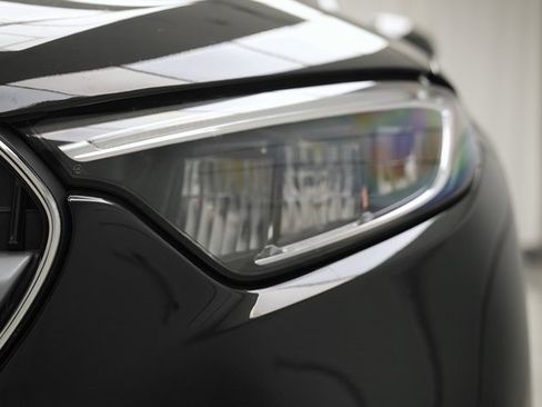 Used 2024 Mercedes-Benz GLC 300 4MATIC image 10