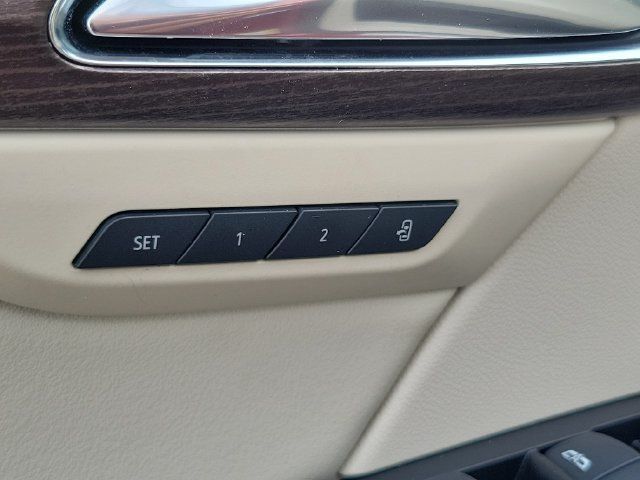 Used 2023 Buick Envision Avenir AWD/4WD image 11