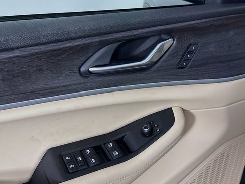 New 2025 Jeep Grand Cherokee Limited image 17