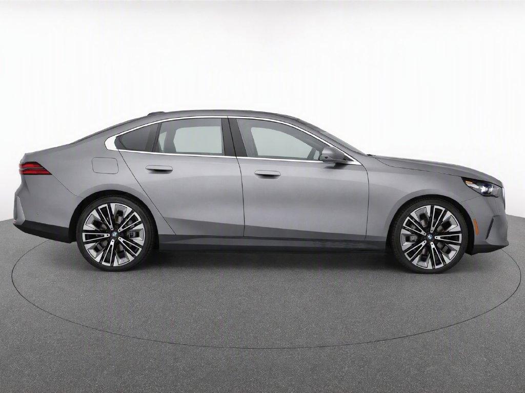 Certified 2026 BMW i5 eDrive40 AWD/4WD image 34