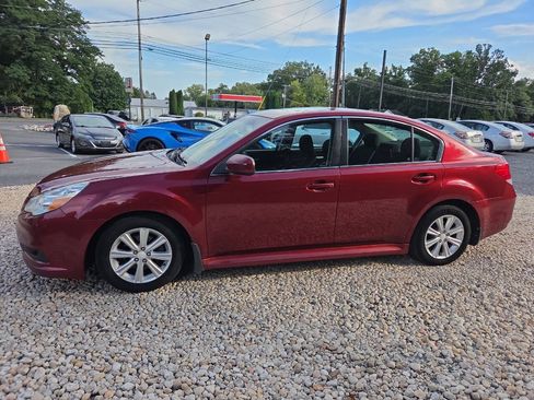 Used 2012 Subaru Legacy 2.5i Premium AWD/4WD image 3