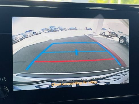 Certified 2024 Toyota Corolla SE w/ SE Package image 20