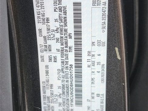 Certified 2017 Ford Escape SE w/ SE Cold Weather Package image 32