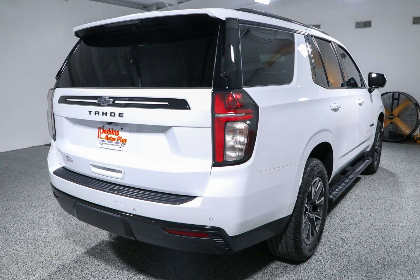 Used 2023 Chevrolet Tahoe Z71 AWD/4WD image 7